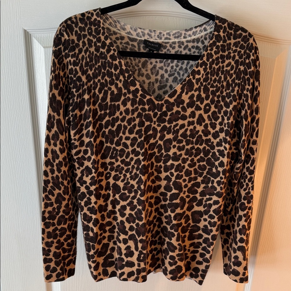 Talbots Leopard Print V-Neck Long Sleeve Top